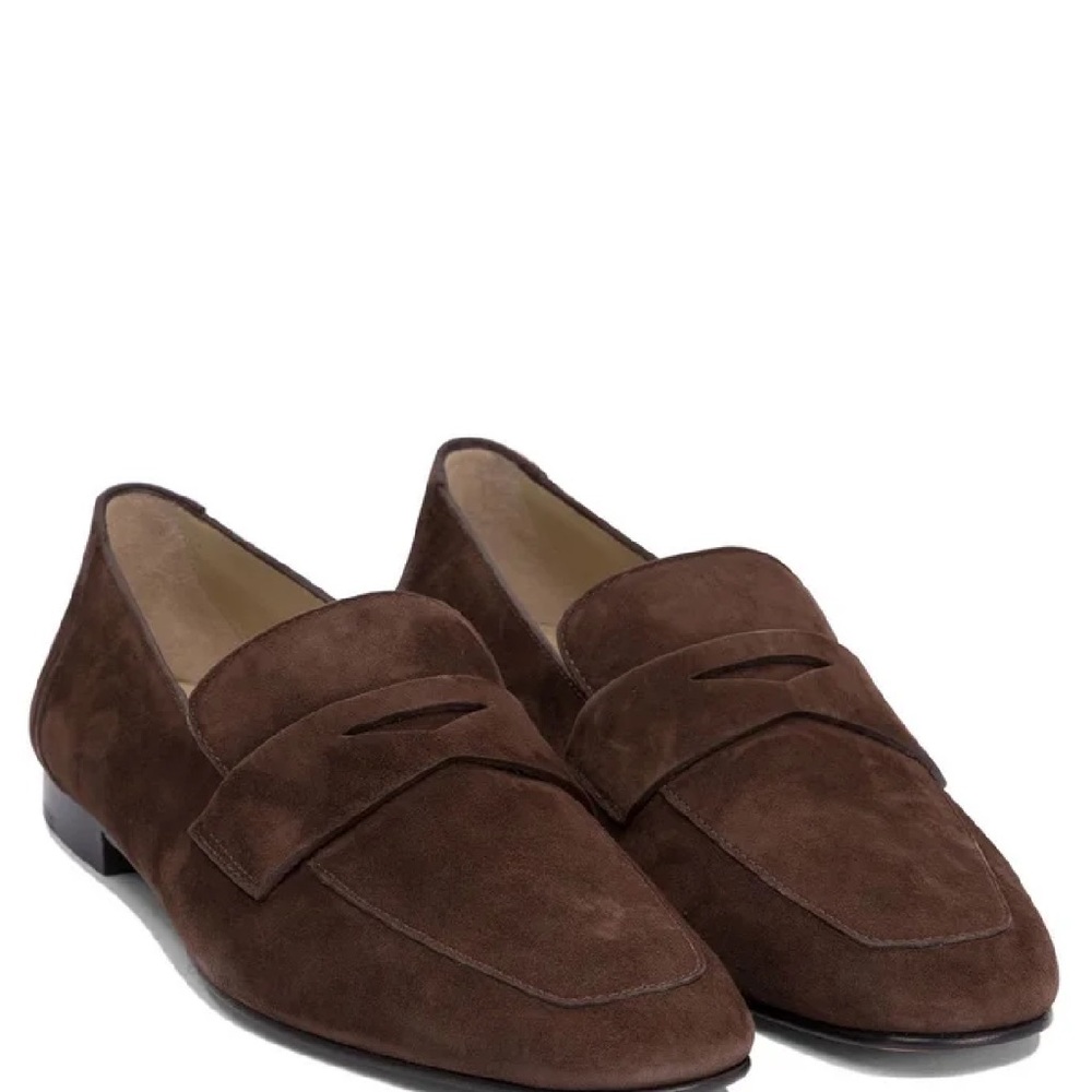 LE MONDE BERYL , RARE SIZE . Elegant Brown Suede Women's Loafers